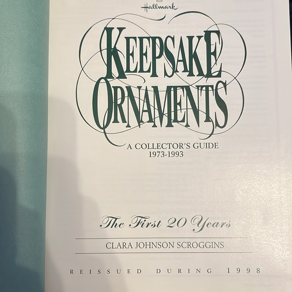Hallmark Keepsake Ornaments Hardback Book Collectors Guide 1973-1993 - Scroggins - Picture 7 of 7